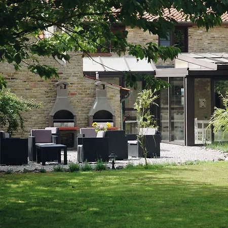 Luxurious Holiday Home With Sauna In Alveringem