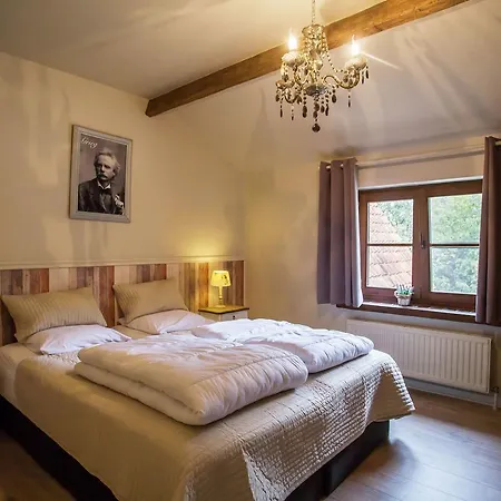 Luxurious Holiday Home With Sauna In Alveringem * Leisele